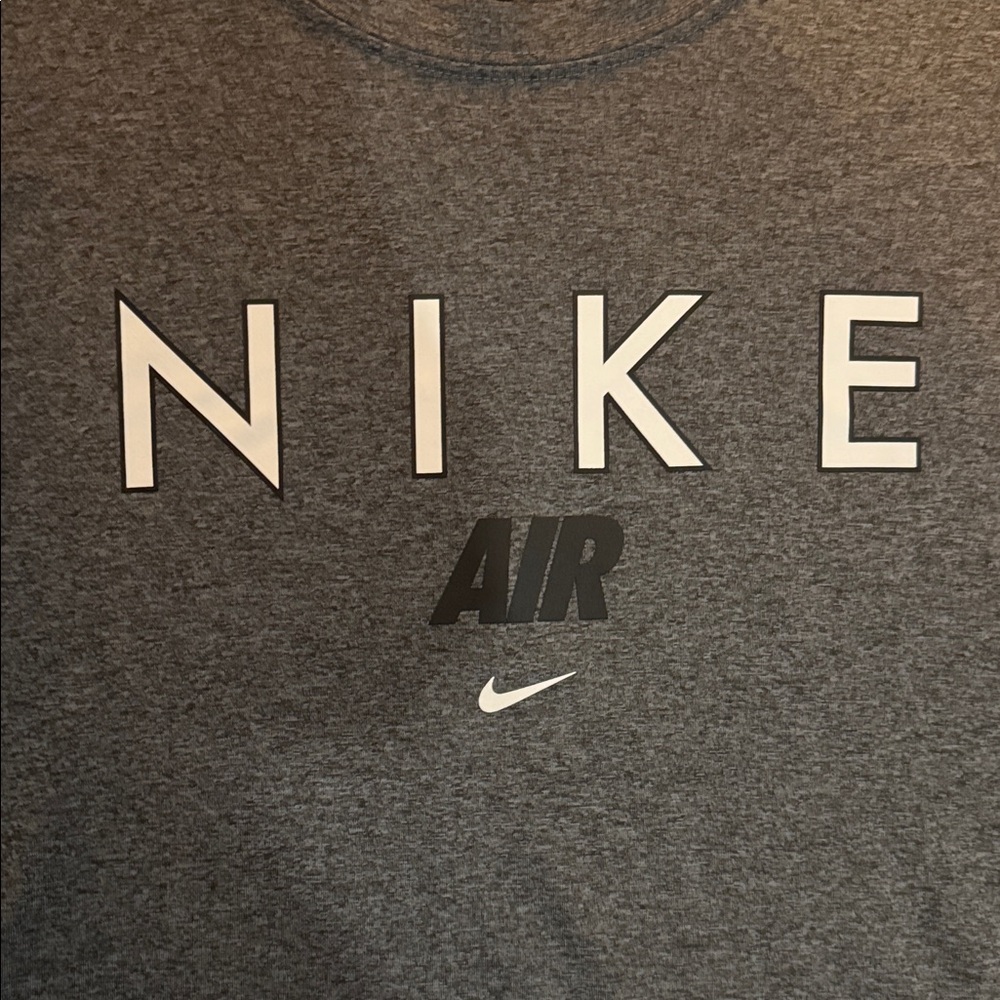 Nike Dri Fit Tee - Picture 3 of 4